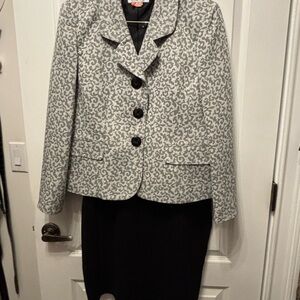 Elegant Gray Patterned Women's Jacket